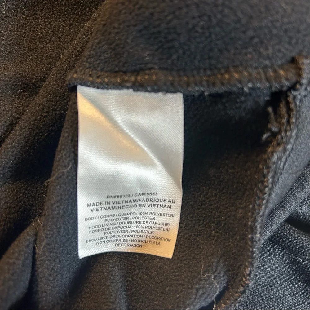 Nike Thermafit Men’s Black Hoodie, Long Sleeve, Center Pocket, Athletic,‎ Large